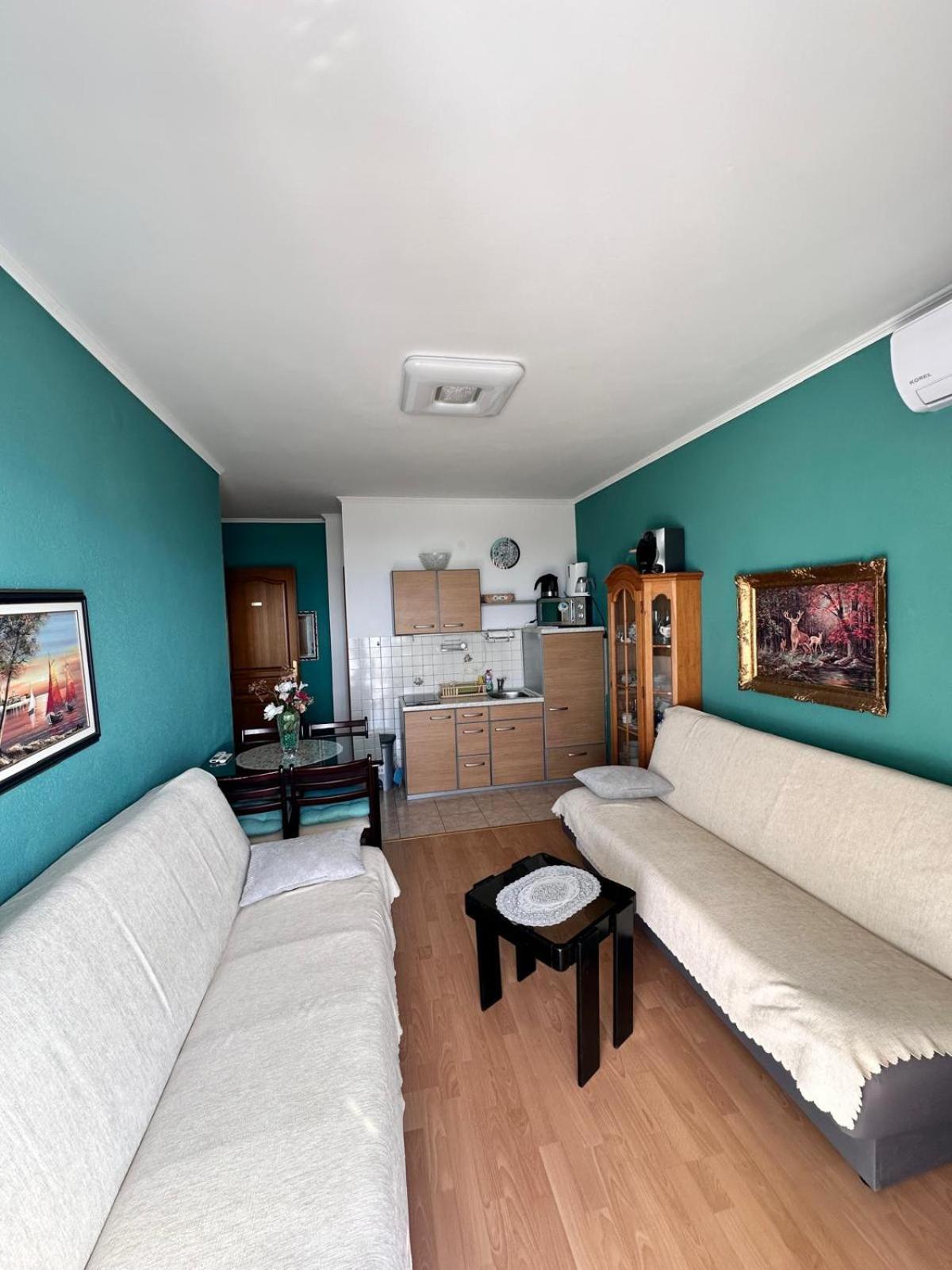 Apartmani Djurda Крк Екстер'єр фото