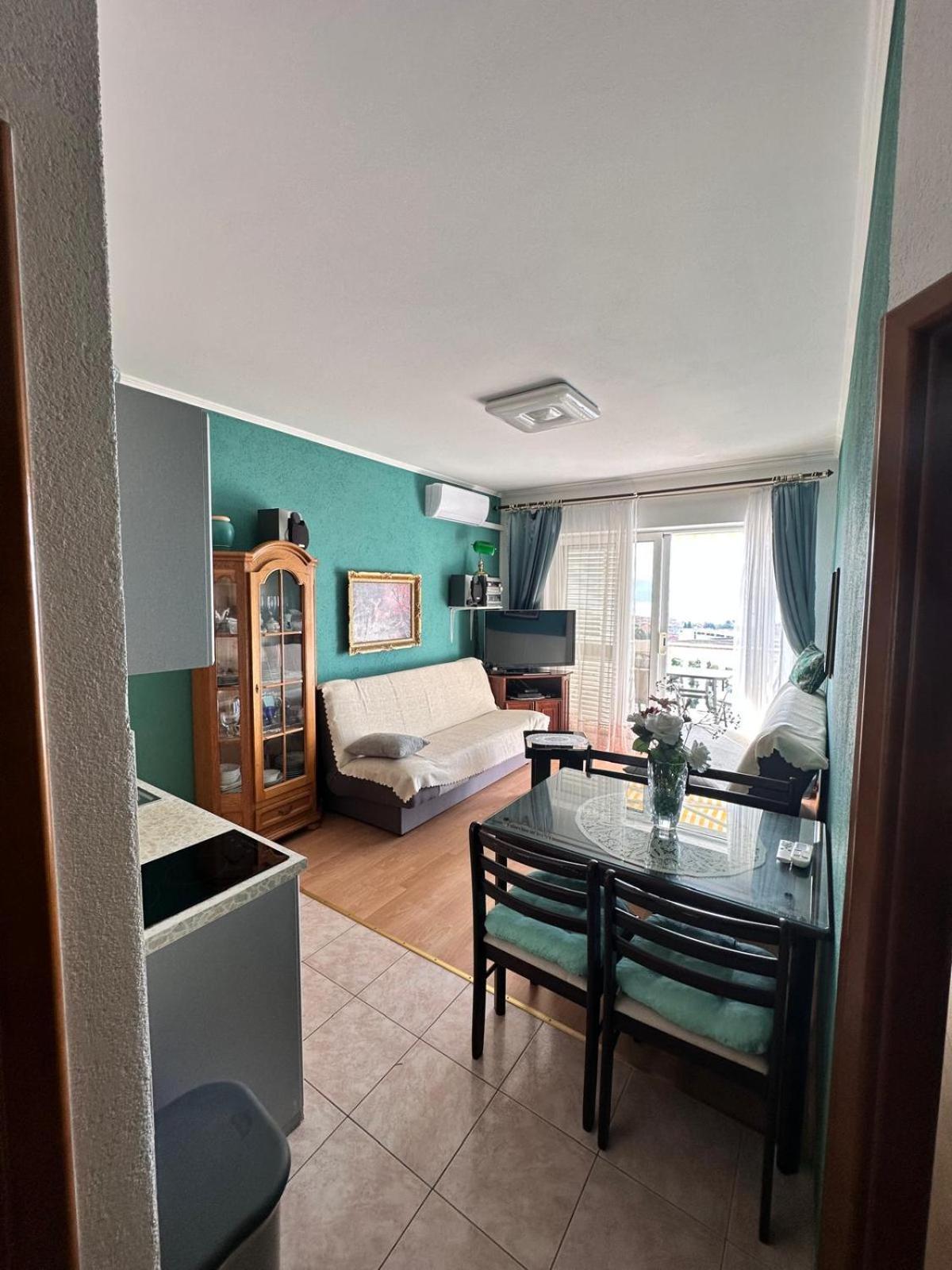 Apartmani Djurda Крк Екстер'єр фото