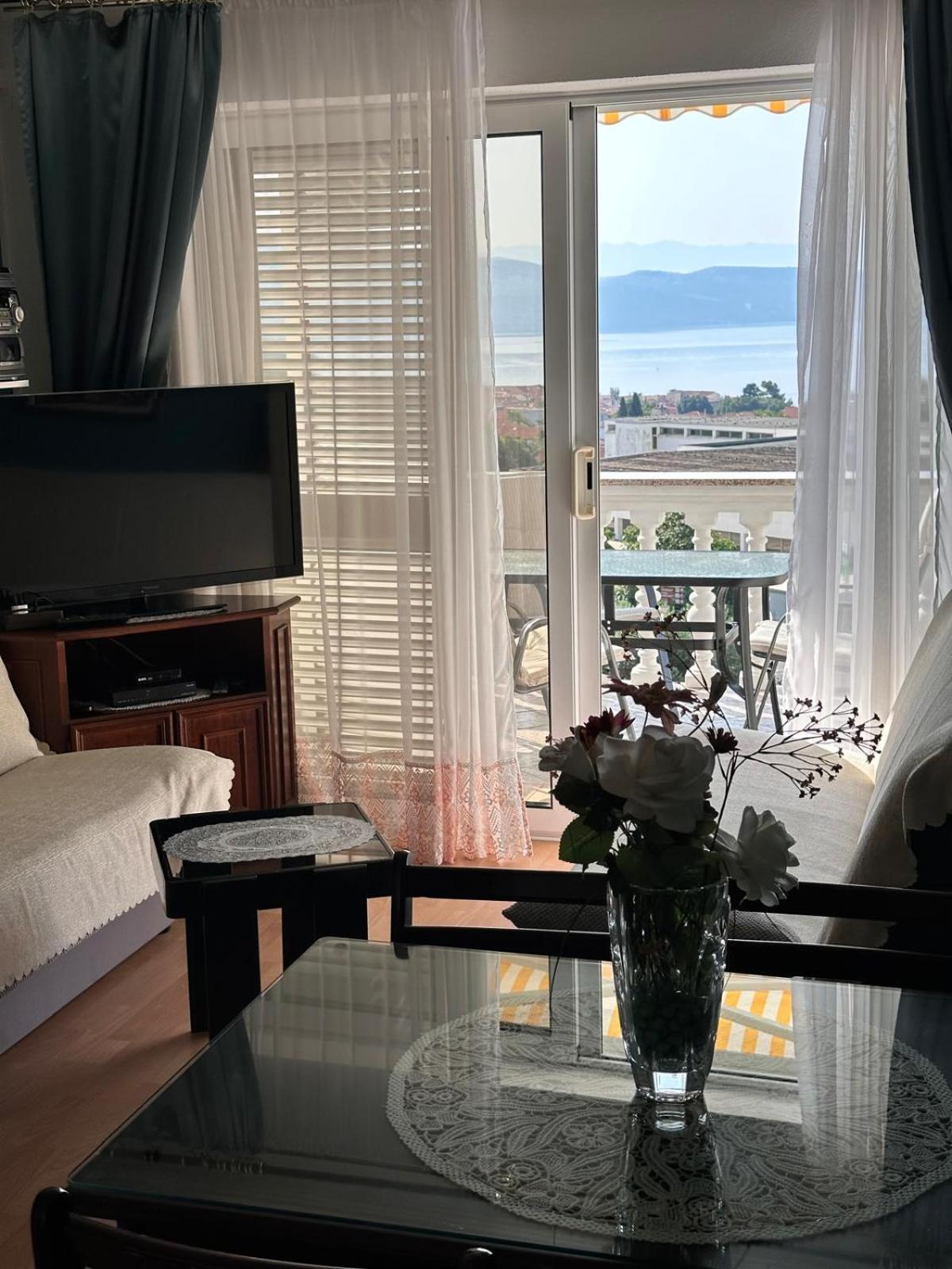 Apartmani Djurda Крк Екстер'єр фото