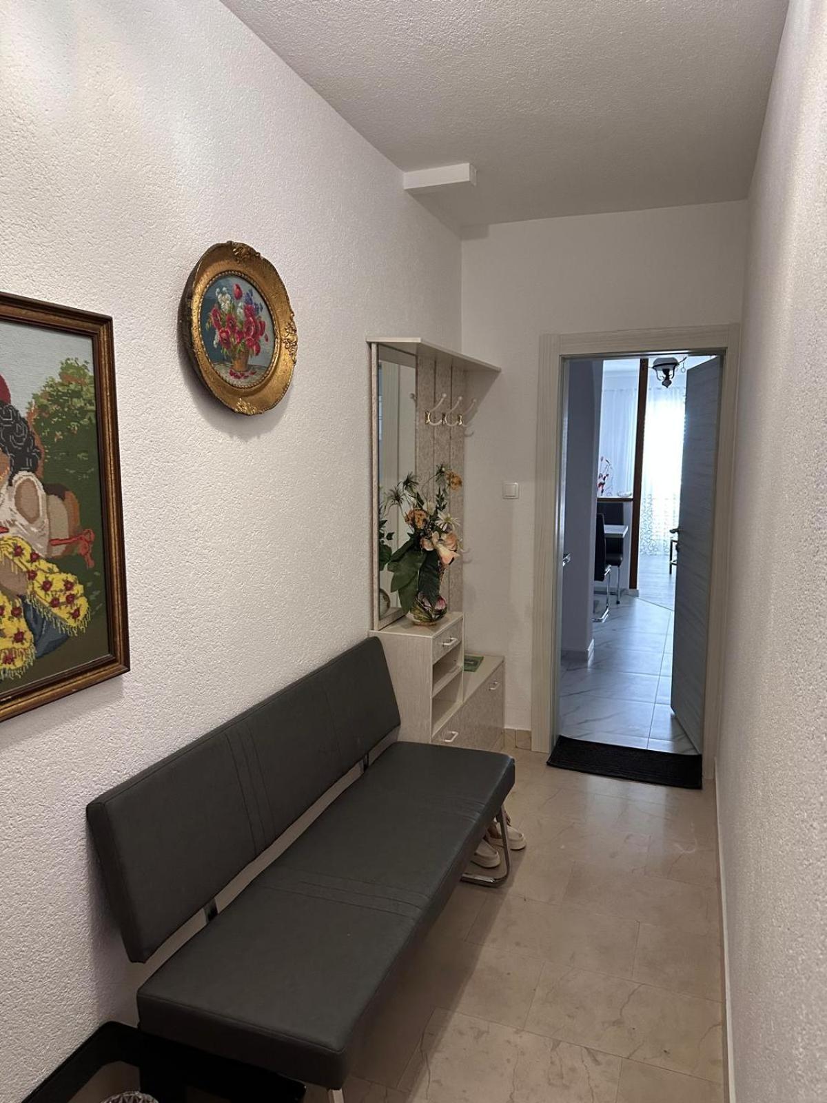 Apartmani Djurda Крк Екстер'єр фото