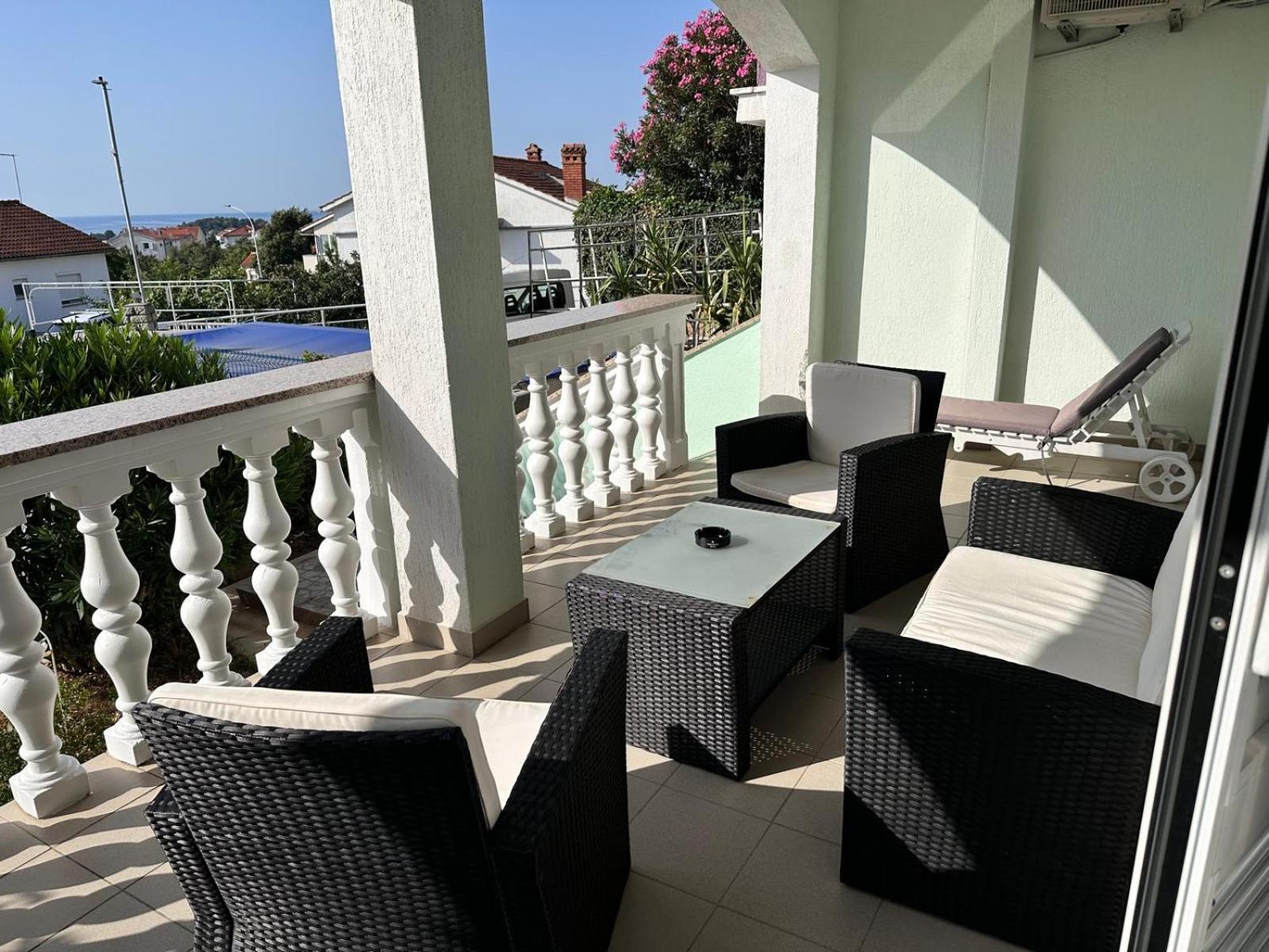 Apartmani Djurda Крк Екстер'єр фото