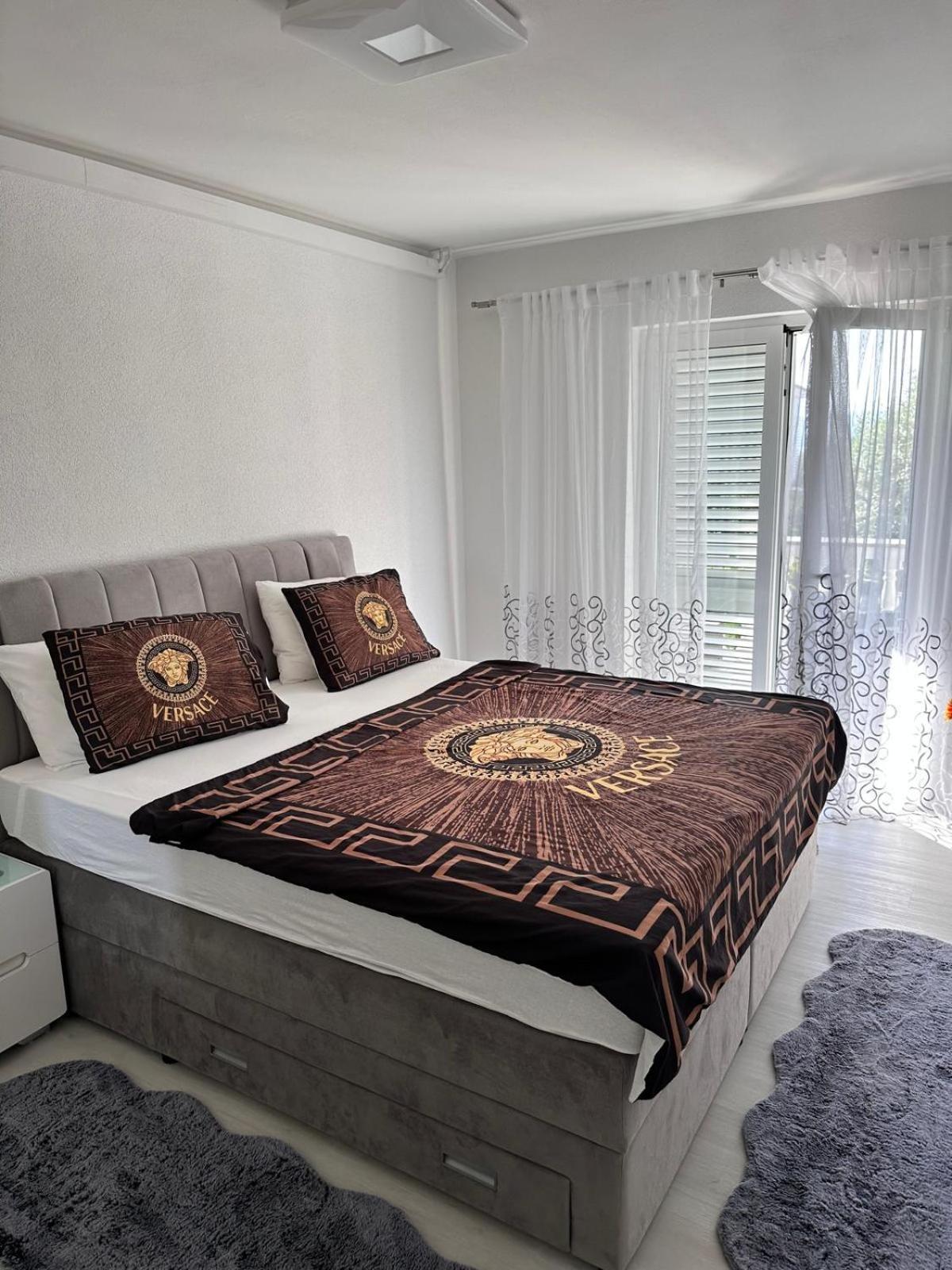 Apartmani Djurda Крк Екстер'єр фото