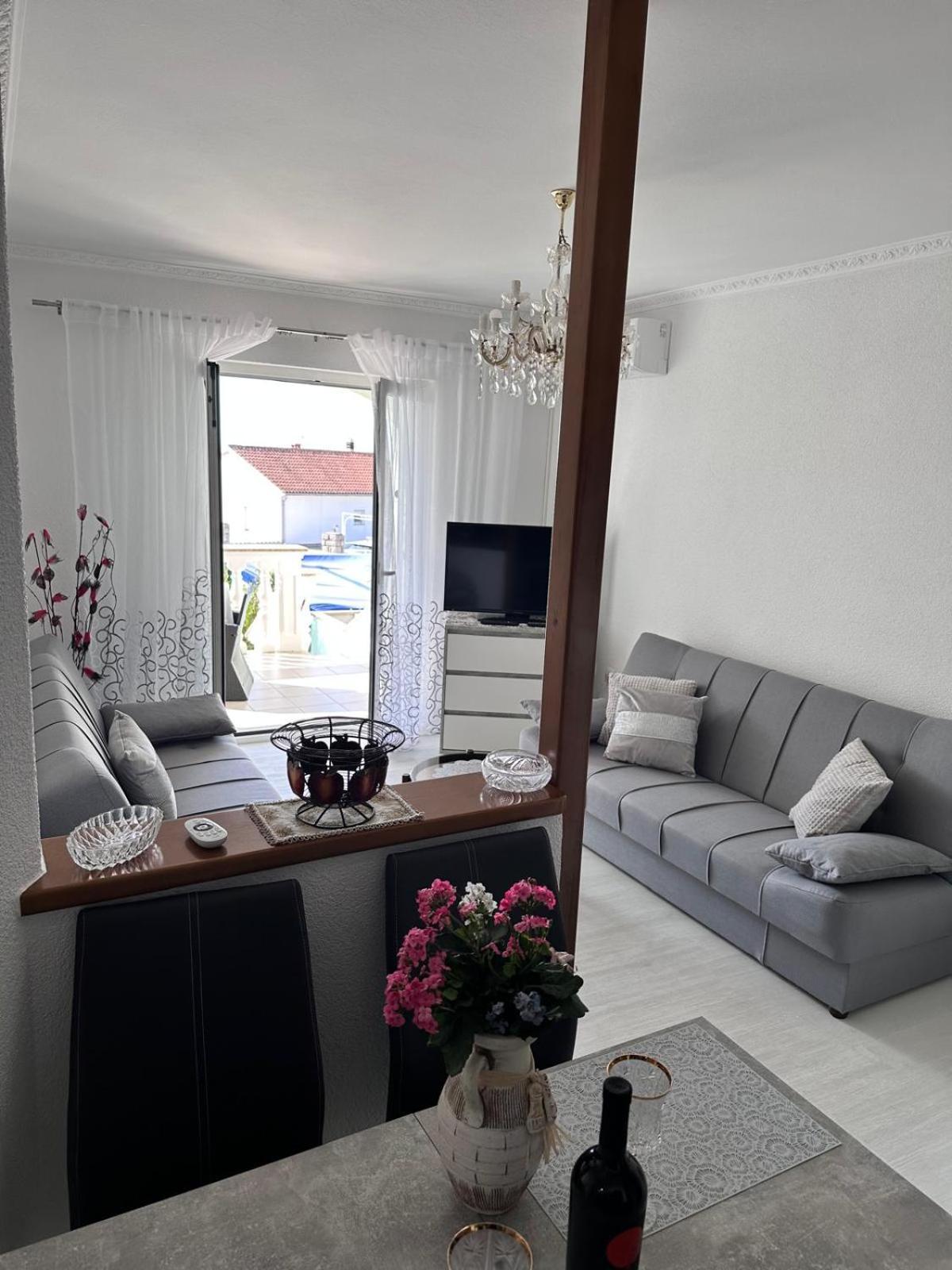 Apartmani Djurda Крк Екстер'єр фото
